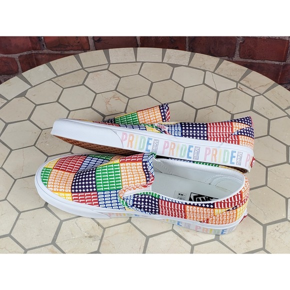 New Adult Men Vans X‎ Pride Month Parade Slip-On Sneaker Mens Size 11.5 Rainbow - Picture 5 of 8